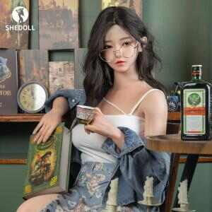 SHEDOLL 江小婉（コウ・ショウエン） 165cm クールビッチ · Eカップ眼鏡娘 · 発熱震動ボディ · 喫茶店シチュエーションセット